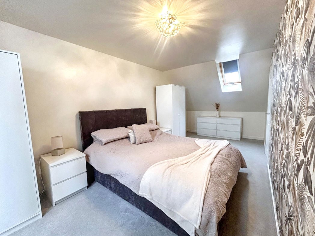Property image 17 of 19
