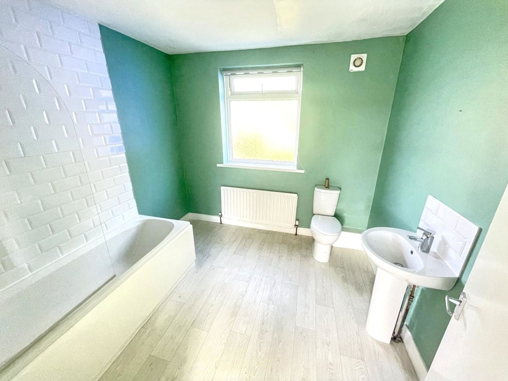 Property image 6 of 6