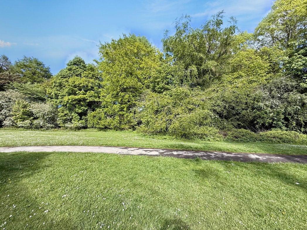 Property image 17 of 18