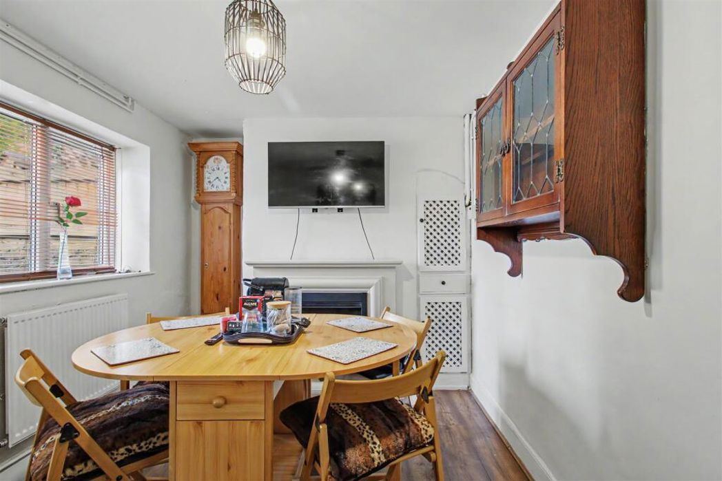 Property image 12 of 16