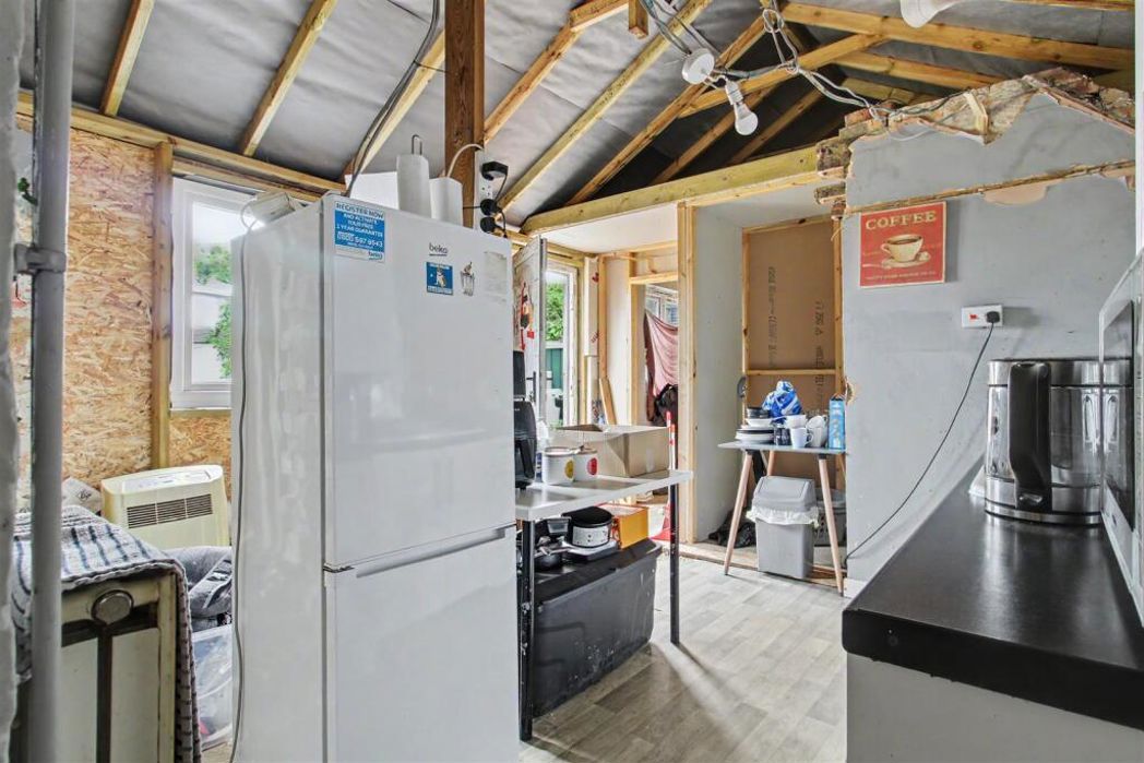 Property image 14 of 16