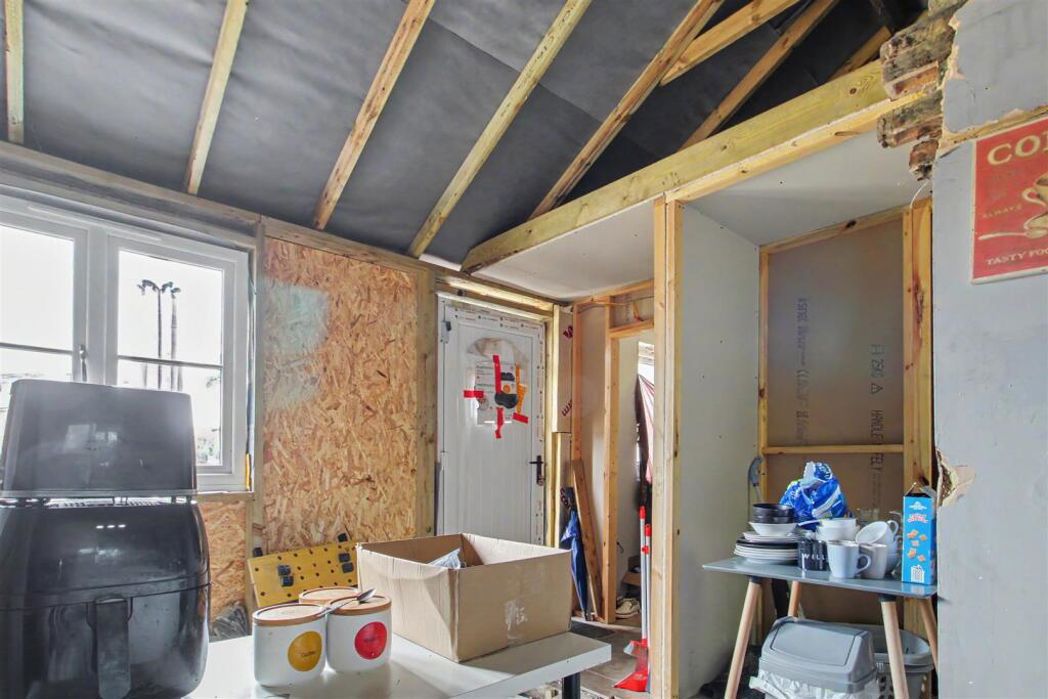 Property image 15 of 16