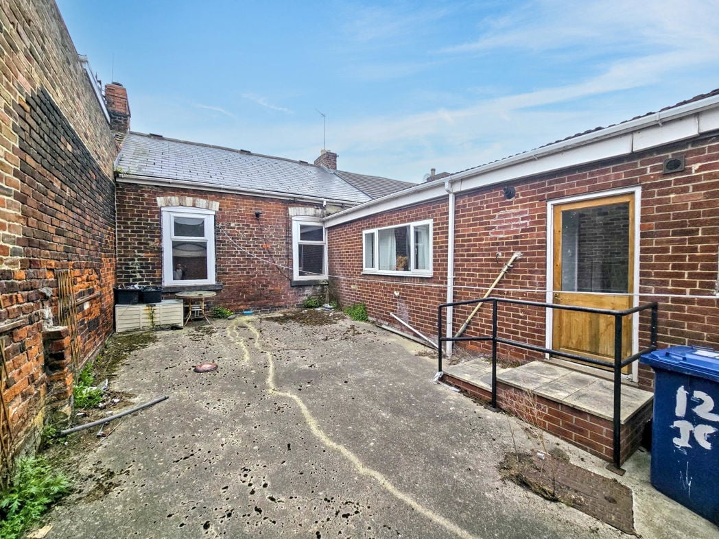 Property image 3 of 3
