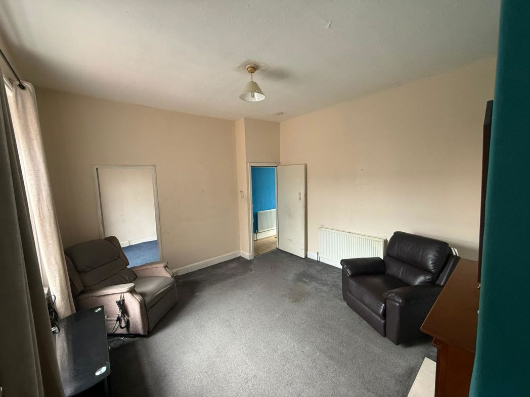 Property image 2 of 11