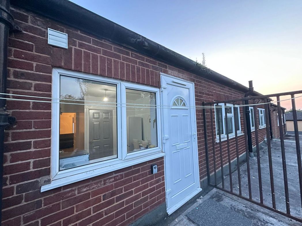 Property image 4 of 15