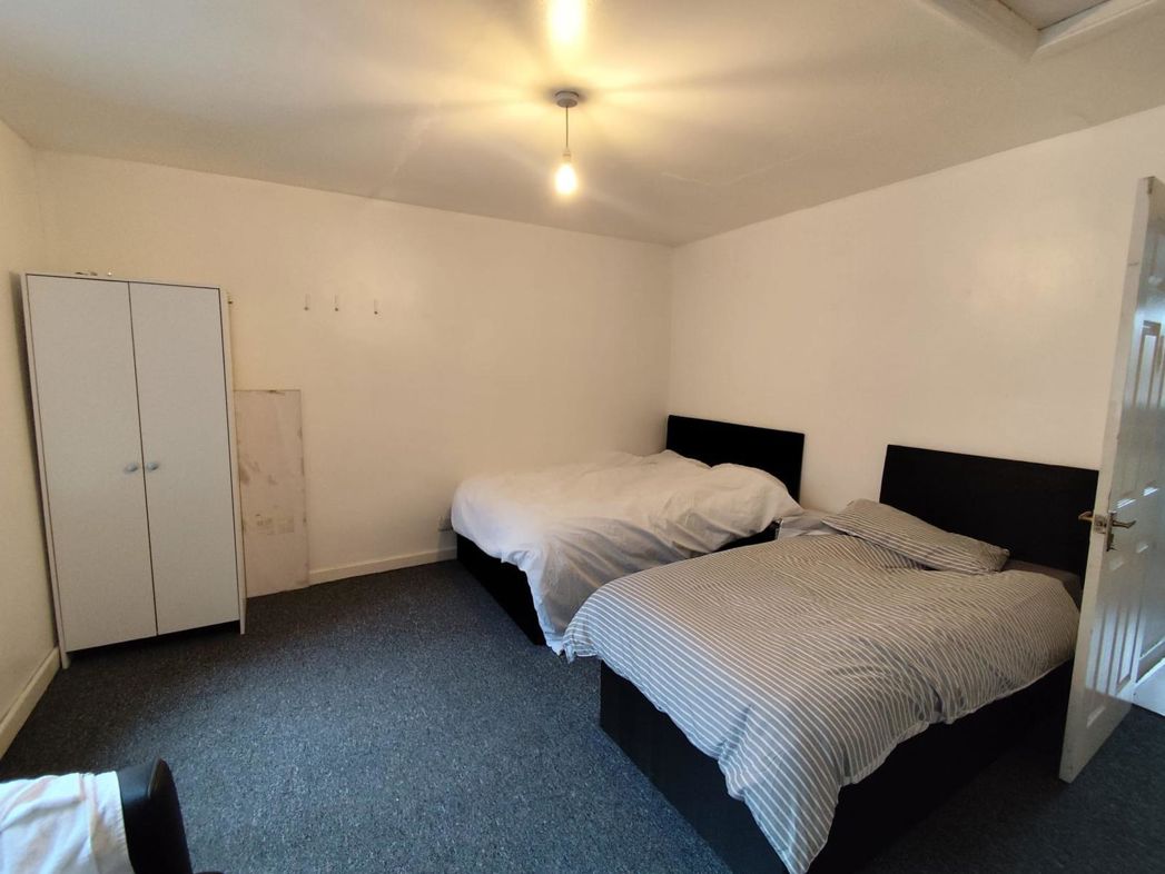 Property image 10 of 15