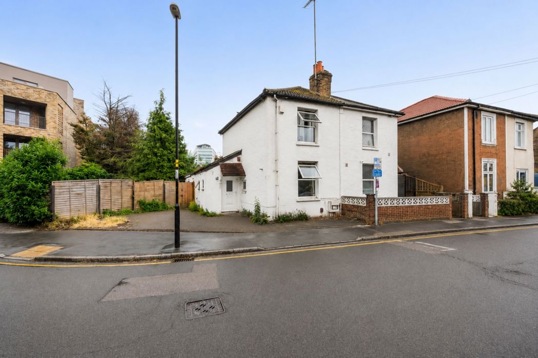 Property image 2 of 18