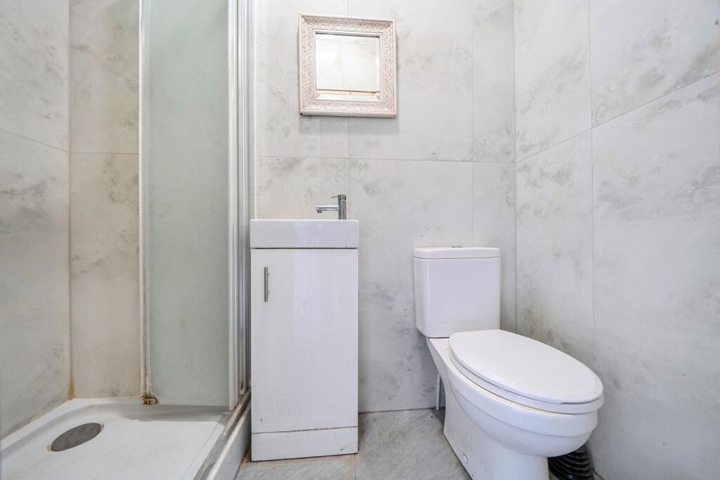 Property image 12 of 18