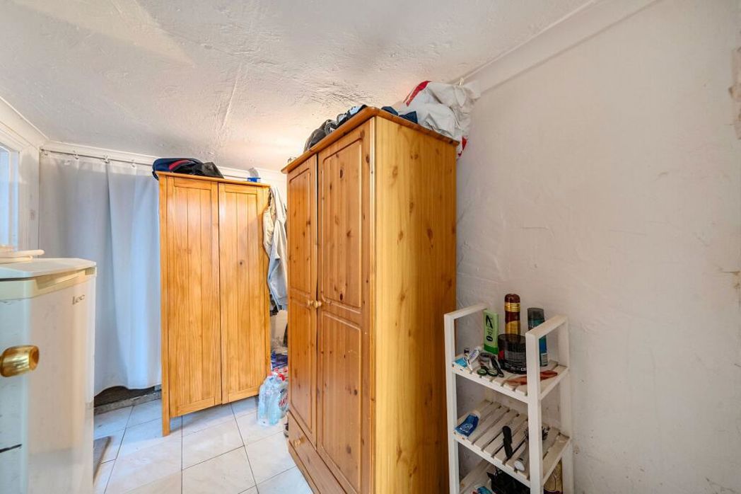 Property image 16 of 18