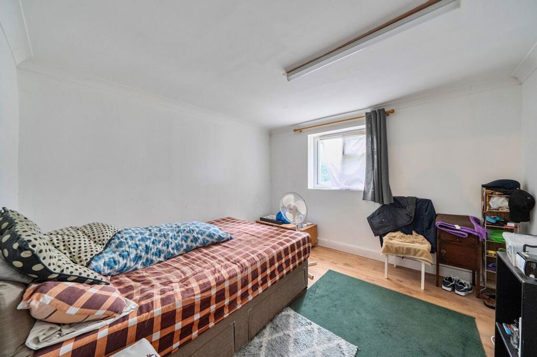 Property image 17 of 18