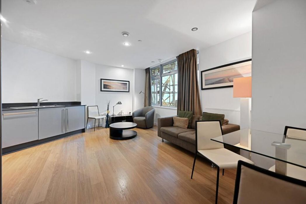Property image 1 of 6