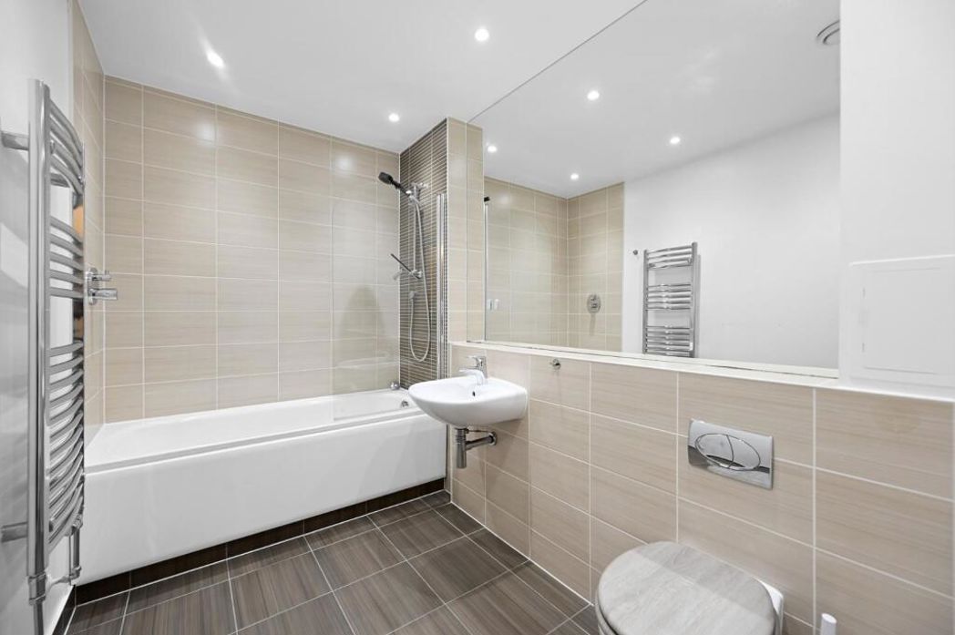 Property image 6 of 6
