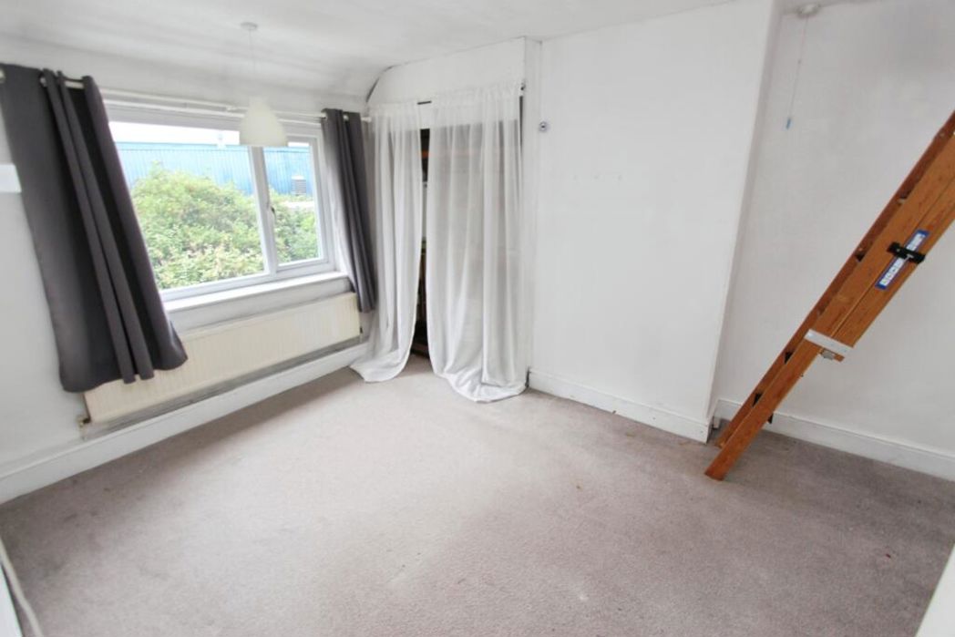 Property image 13 of 16