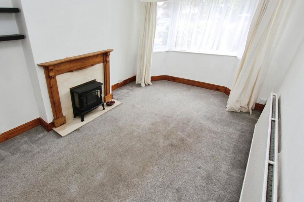 Property image 2 of 16