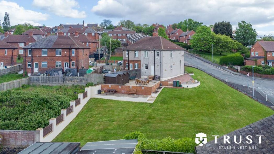 Property image 3 of 38