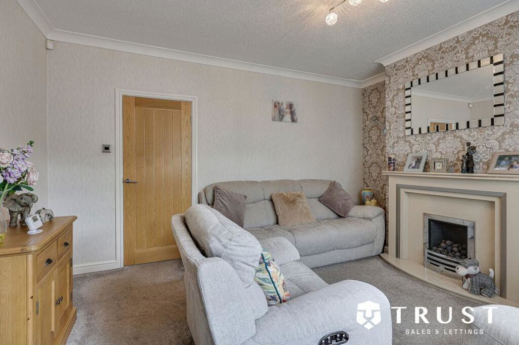 Property image 10 of 38