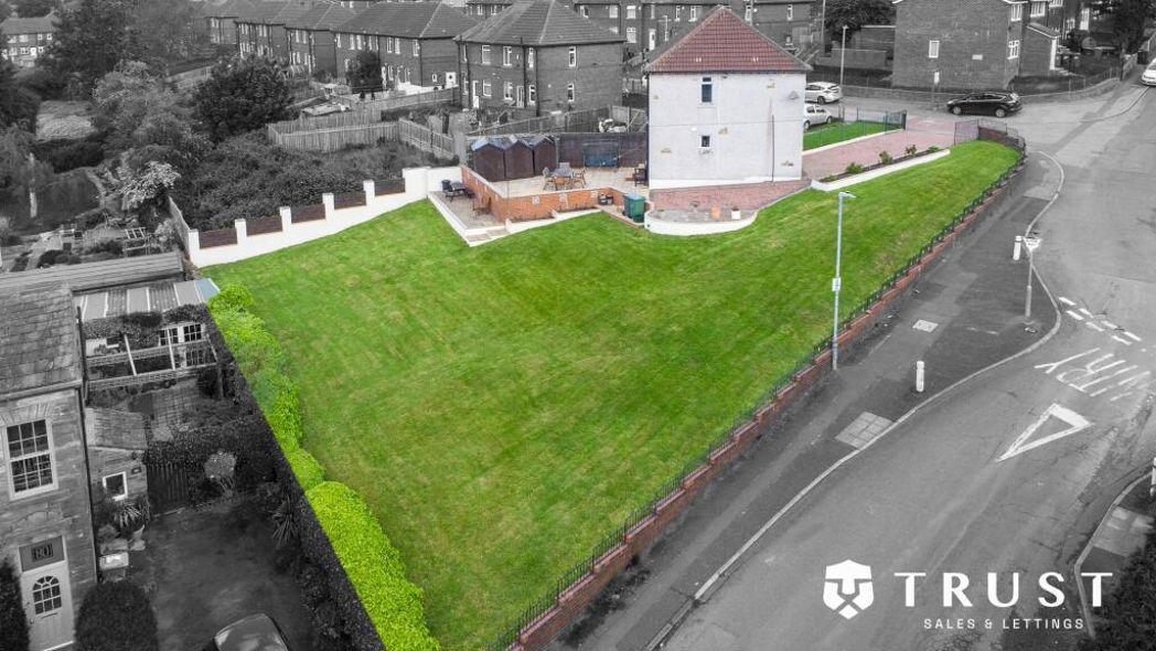 Property image 30 of 38