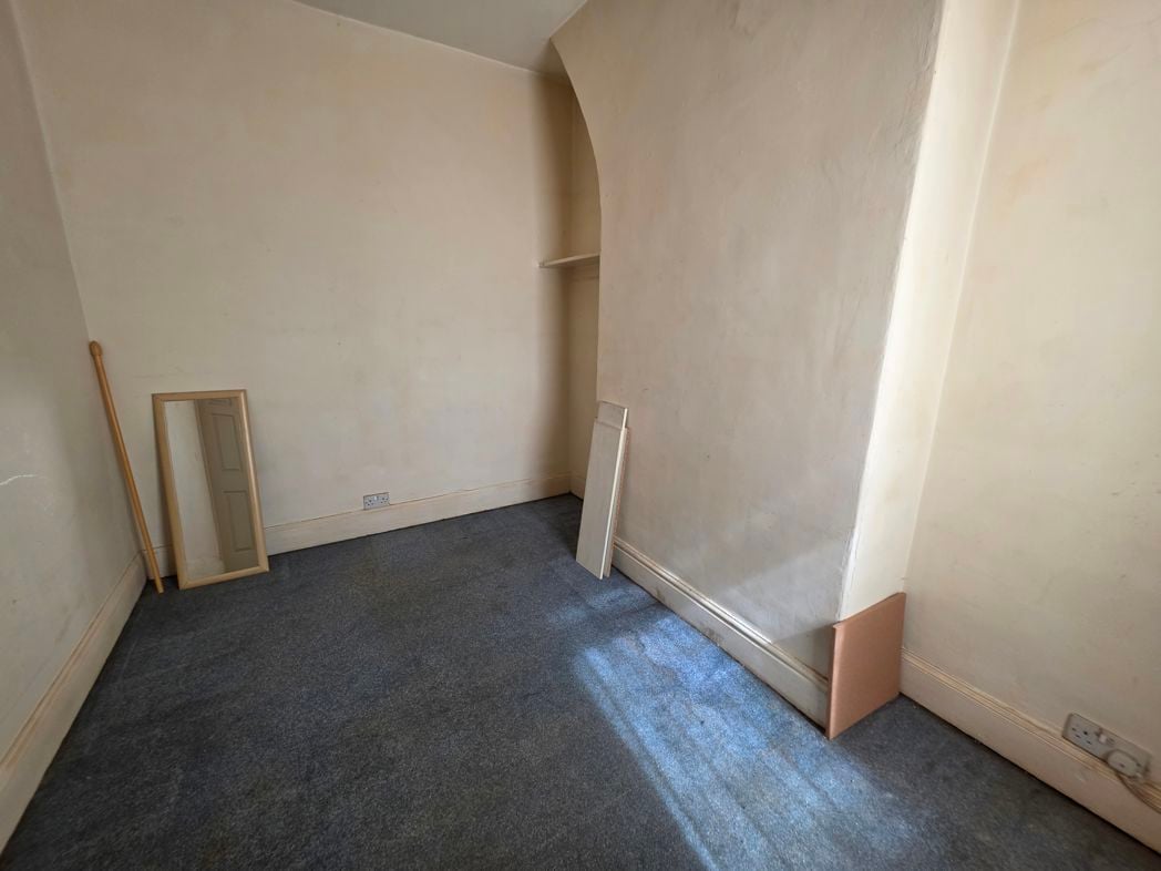 Property image 7 of 11