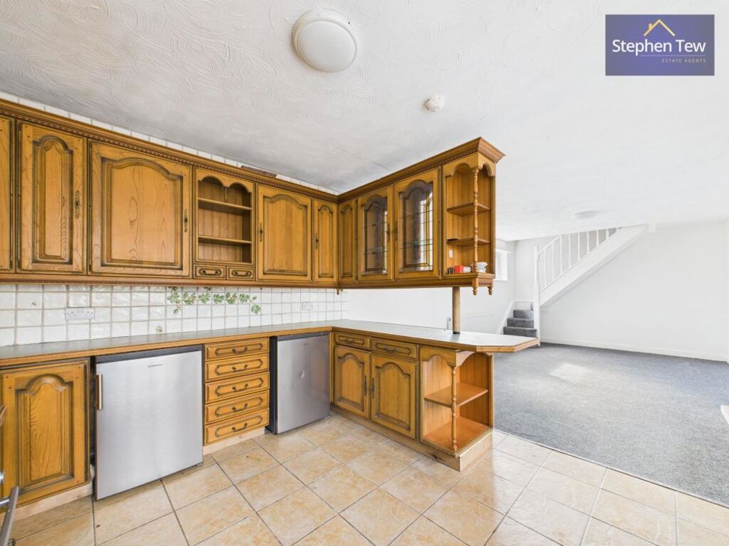 Property image 8 of 16