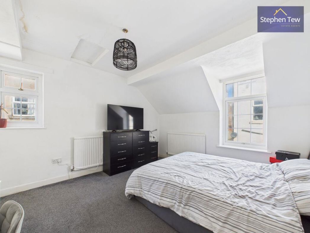 Property image 13 of 16