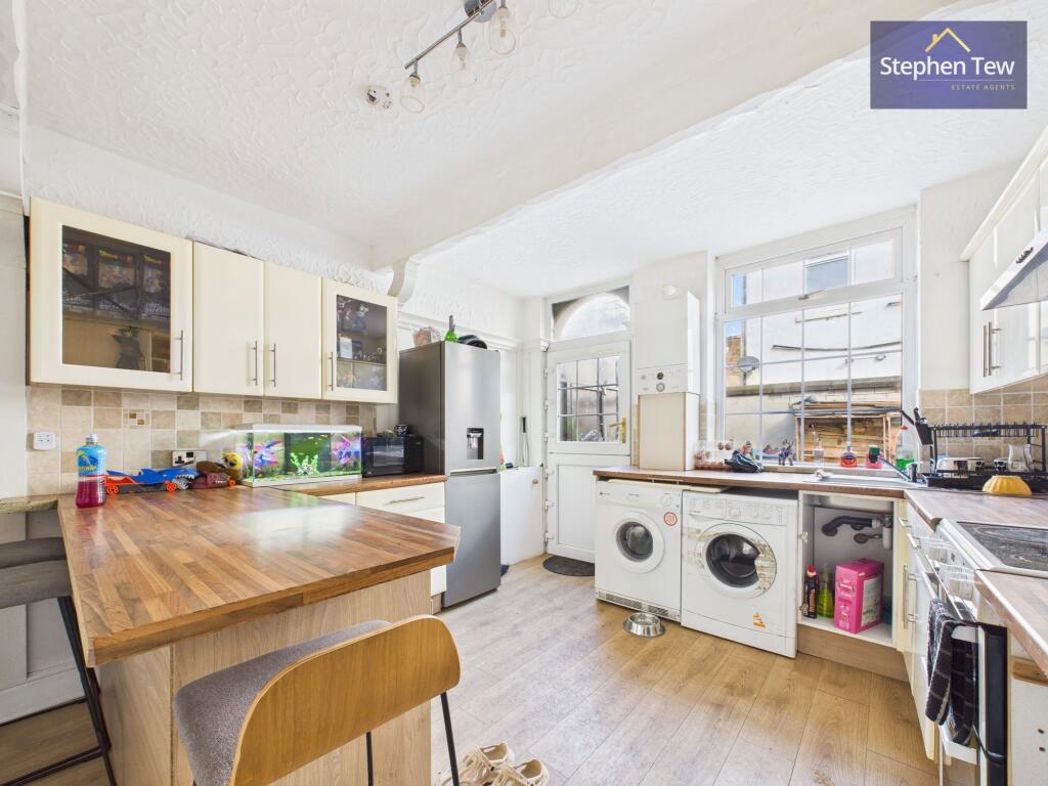 Property image 3 of 16