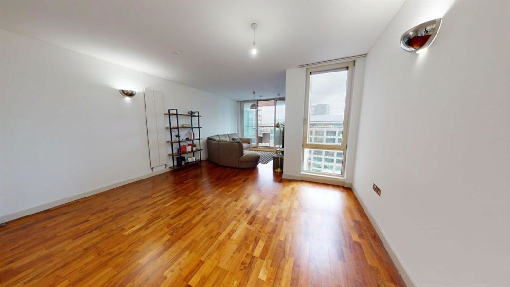 Property image 2 of 16