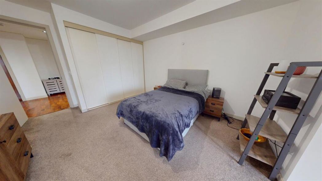 Property image 12 of 16