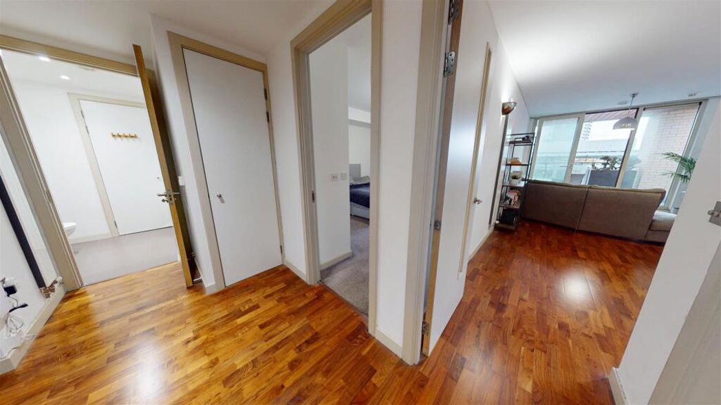 Property image 10 of 16