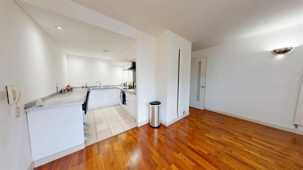 Property image 5 of 16