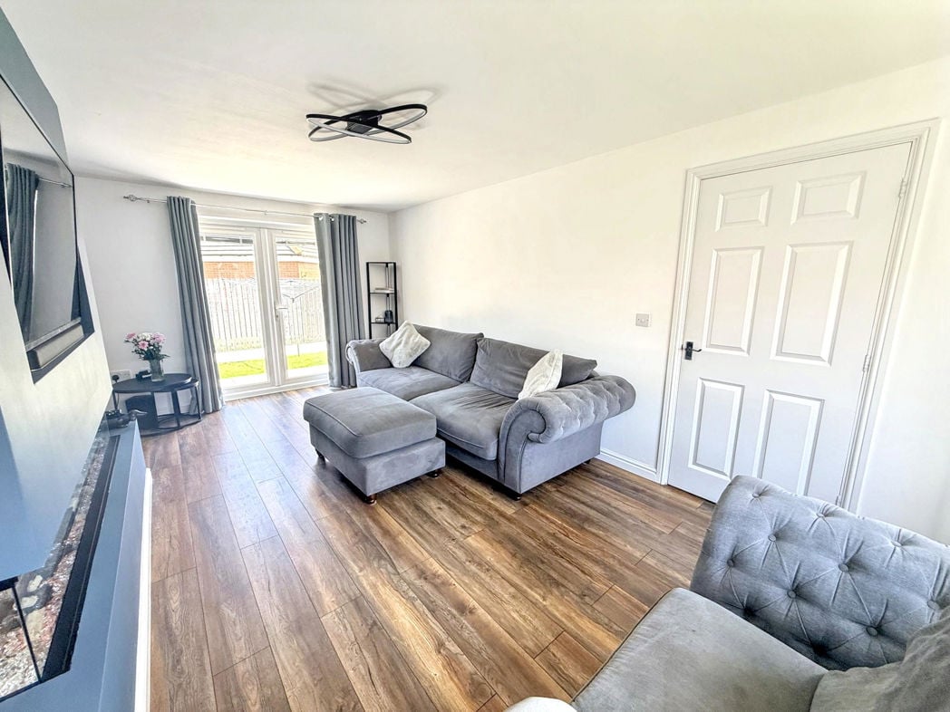 Property image 3 of 24