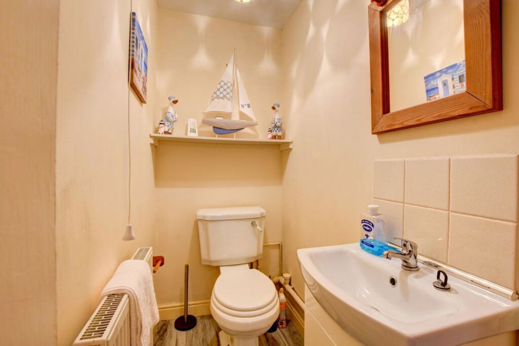Property image 6 of 12