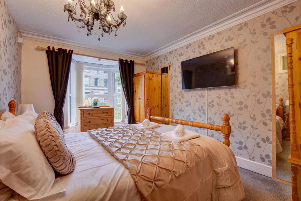 Property image 7 of 12