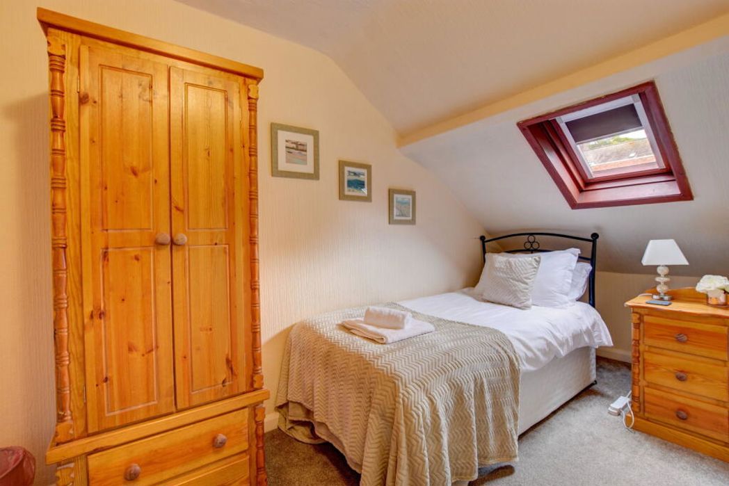Property image 10 of 12