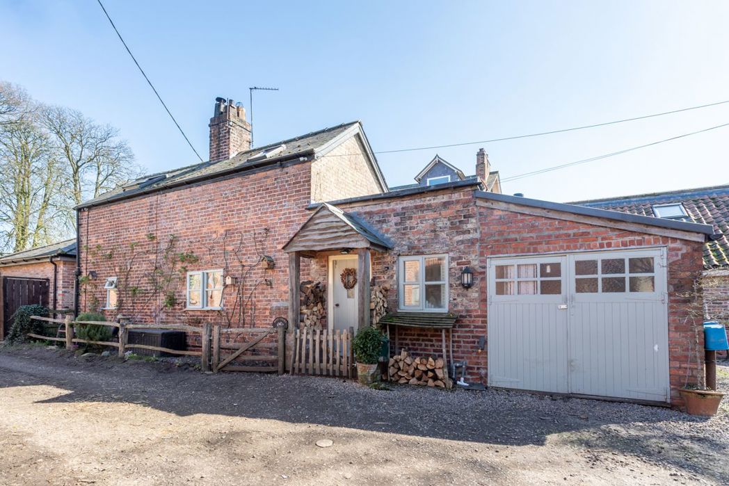 Property image 11 of 12