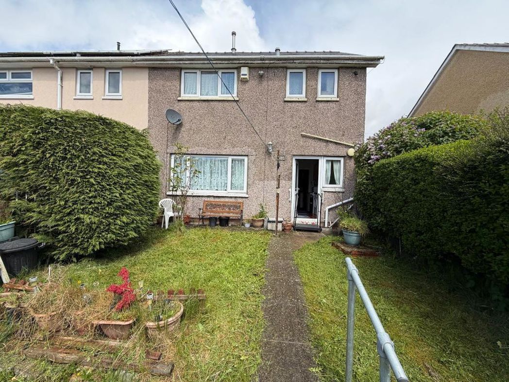 Property image 8 of 15