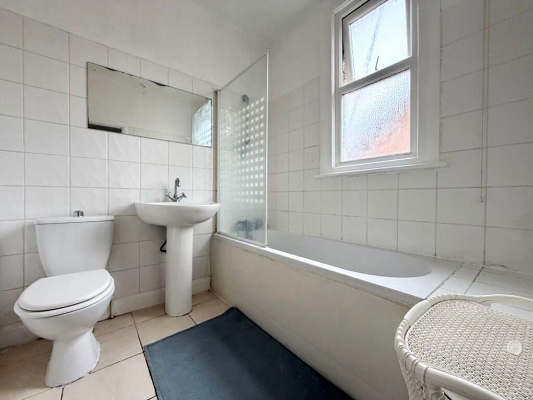 Property image 5 of 15
