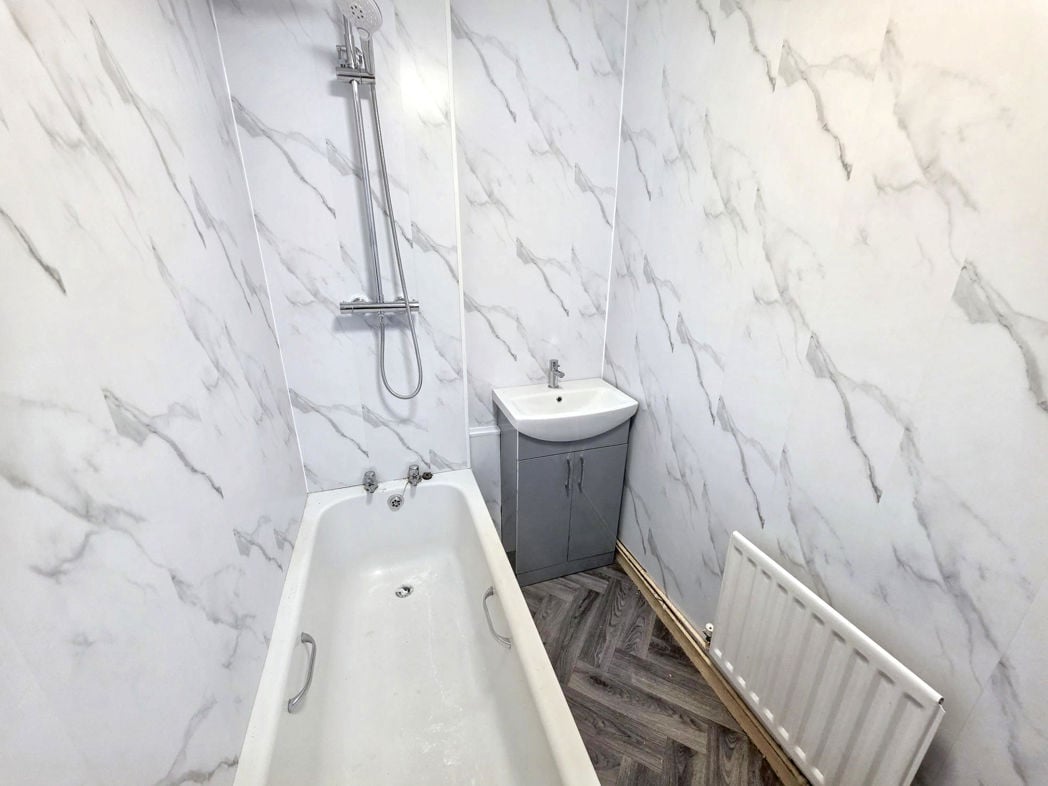 Property image 4 of 8