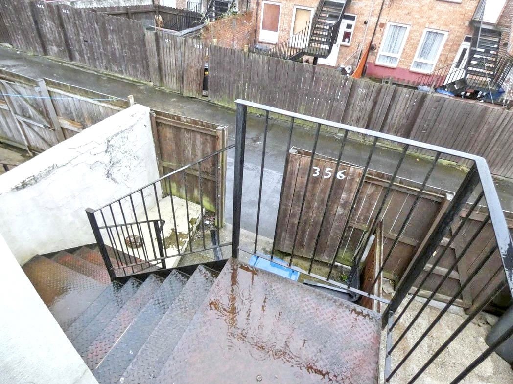 Property image 12 of 14