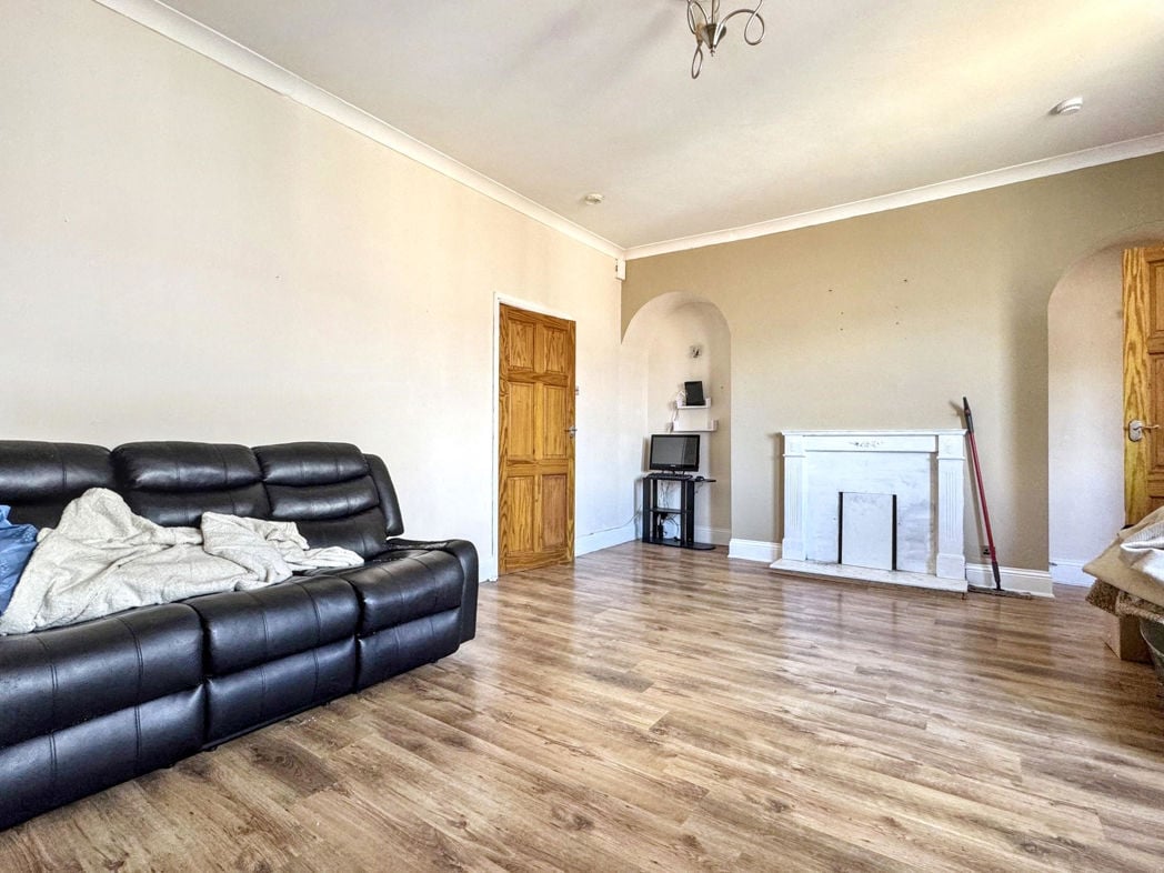 Property image 5 of 14