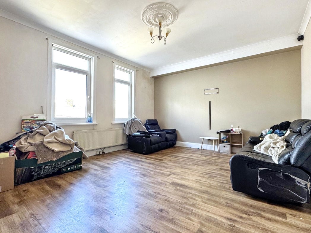 Property image 6 of 14