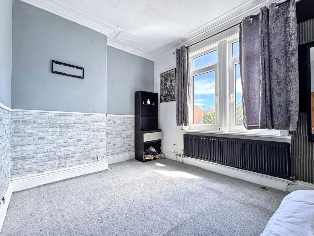 Property image 8 of 14