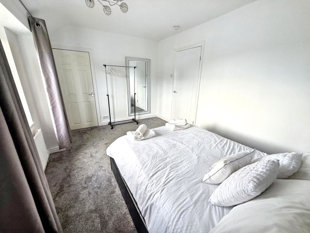 Property image 11 of 13