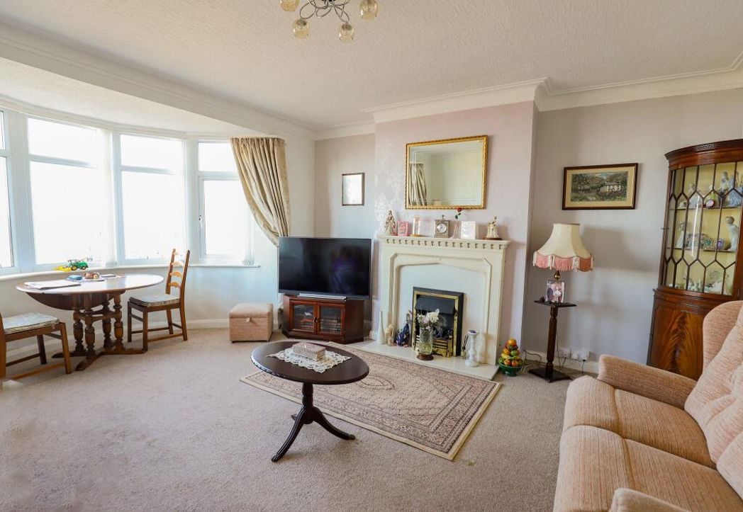 Property image 2 of 11