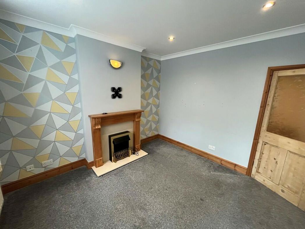 Property image 3 of 9