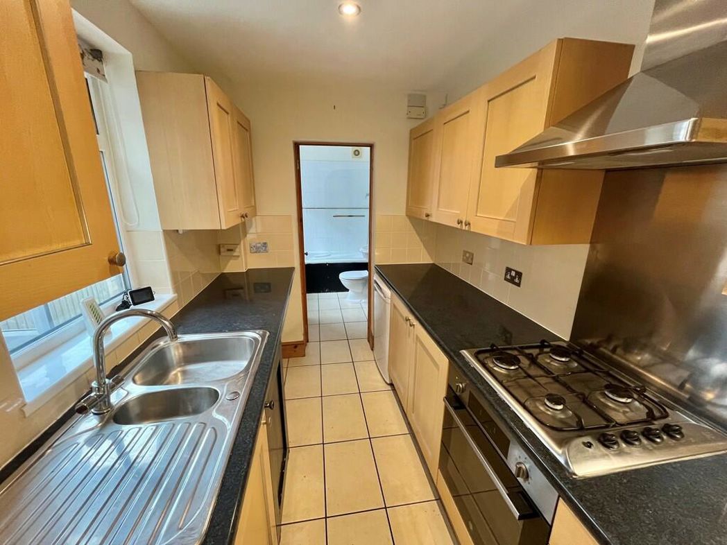 Property image 4 of 9