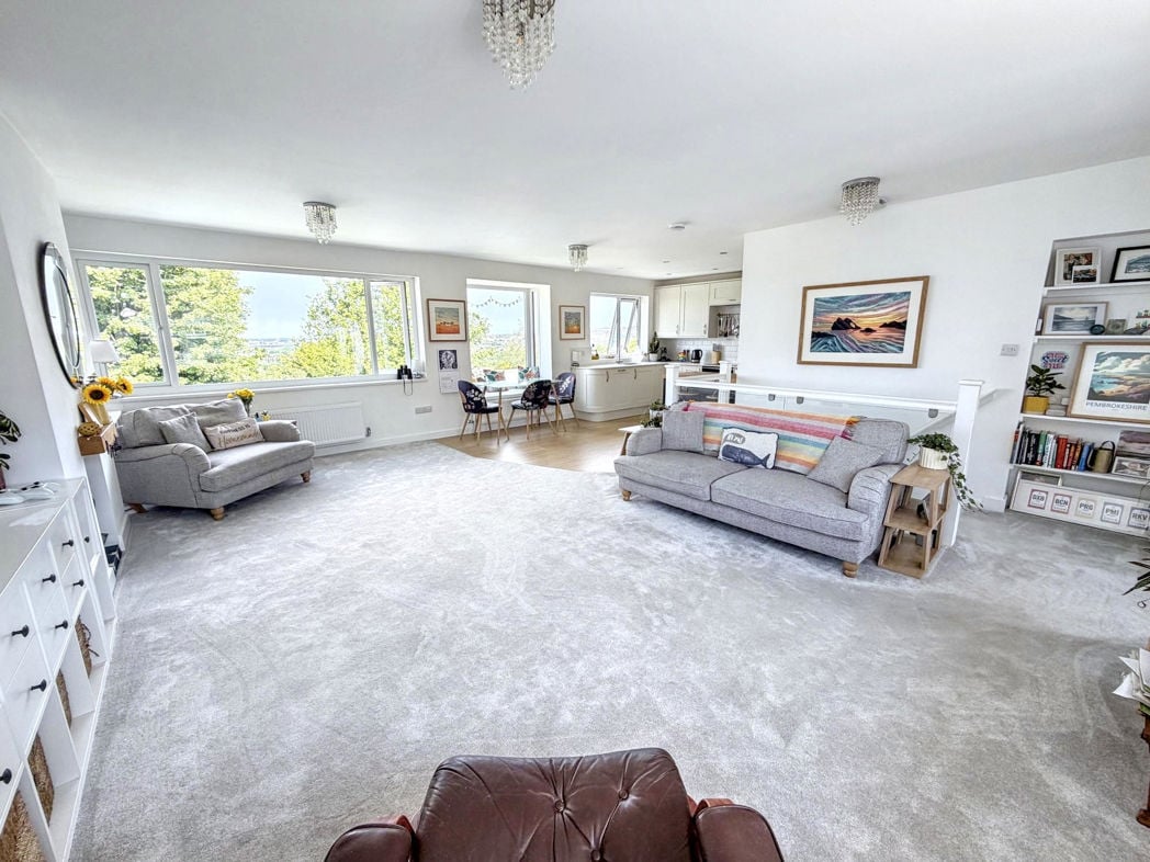 Property image 1 of 27