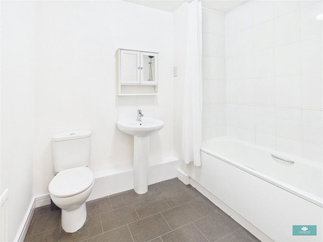 Property image 7 of 17