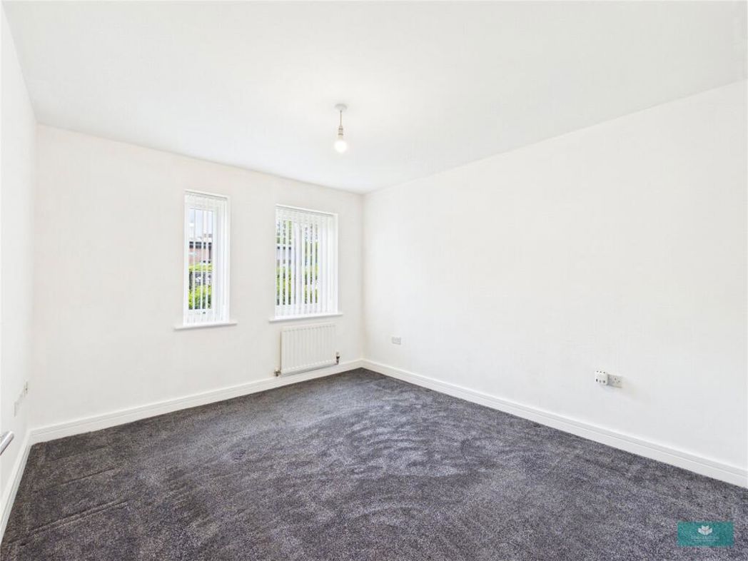 Property image 8 of 17