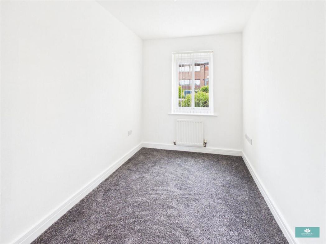 Property image 11 of 17