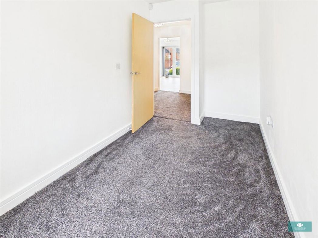 Property image 12 of 17